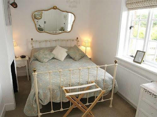 Flint Cottage Chichester Esterno foto